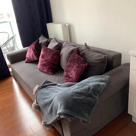 Apartament Wysoki Standard Z Widokiem Na Wyscigi Konne Apartment